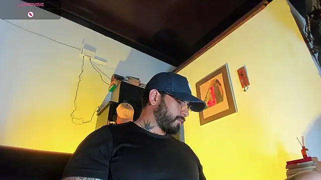 Snapshot of CamiloGray_ chatting on 11/28/25, 03:47 CamiloGray online show from 11/28/25, 03:47