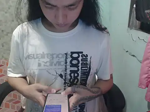 Snapshot of itsmacky4u chatting on 02/26/25, 02:03 itsmacky4u online show from 02/26/25, 02:03