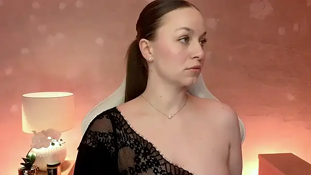 MilaFleur online show from 03/20/26, 03:17