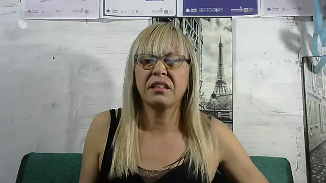 divahot08 online show from 10/08/25, 08:28