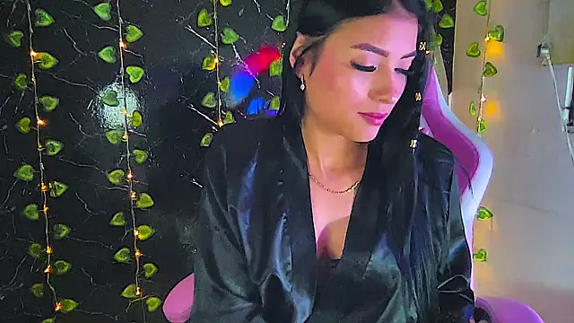 Snapshot of adda_mancini chatting on 12/08/24, 02:28 adda mancini online show from 12/08/24, 02:28