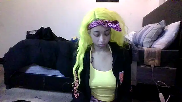 Snapshot of sexybribri@xh chatting on 01/17/25, 06:47 sexybribrixh online show from 01/17/25, 06:47