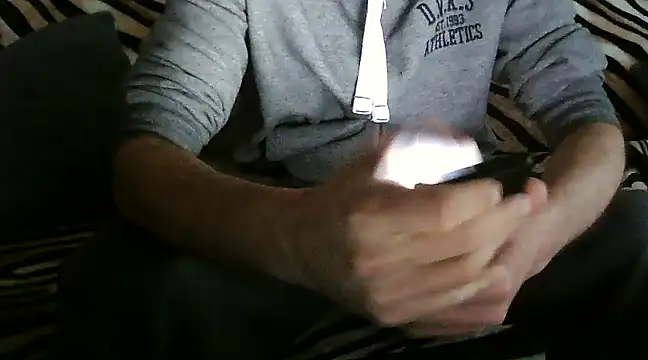 Snapshot of Dzutt chatting on 02/27/25, 03:37 Dzutt online show from 02/27/25, 03:37