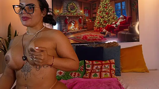 anyiled hot online show from 12/21/24, 08:18