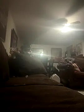 Snapshot of Cataleia21 chatting on 12/21/25, 09:05 Cataleia21 online show from 12/21/25, 09:05