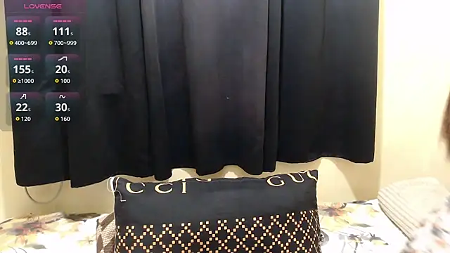 Snapshot of x_brittany_x chatting on 02/22/26, 01:53 x brittany x online show from 02/22/26, 01:53