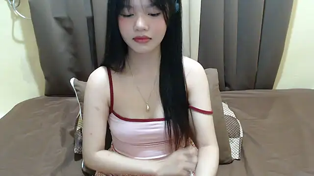 Snapshot of x_brittany_x chatting on 07/19/26, 06:44 x brittany x online show from 07/19/26, 06:44