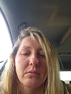 SheIsSomething online show from 02/28/25, 11:01