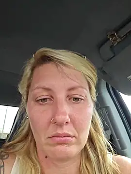 SheIsSomething online show from 03/17/25, 10:28