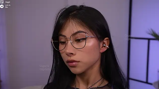 Snapshot of Gigi_ohlala chatting on 11/09/25, 08:18 Gigi ohlala online show from 11/09/25, 08:18