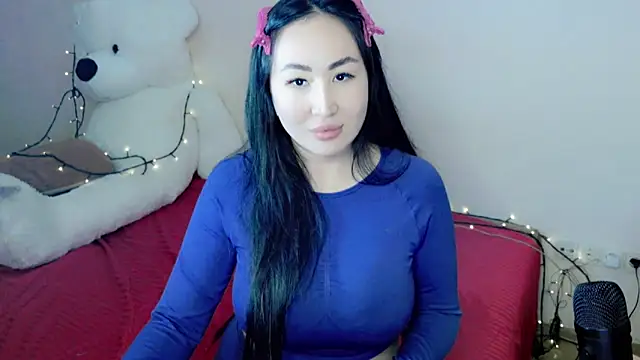 Snapshot of AsianQueens chatting on 12/10/24, 07:22 AsianQueens online show from 12/10/24, 07:22