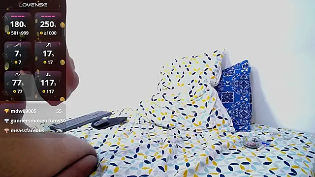 Snapshot of steven_smith05 chatting on 12/10/24, 11:54 steven smith05 online show from 12/10/24, 11:54