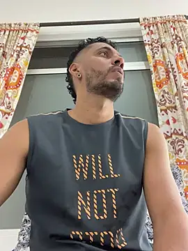 Snapshot of steven_smith05 chatting on 03/07/25, 12:15 steven smith05 online show from 03/07/25, 12:15