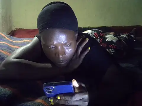 Snapshot of cute-shamza chatting on 10/22/25, 04:29 cute-shamza online show from 10/22/25, 04:29