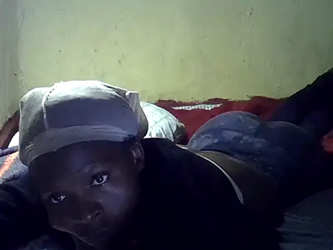 Snapshot of cute-shamza chatting on 11/09/25, 05:28 cute-shamza online show from 11/09/25, 05:28