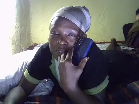 Snapshot of cute-shamza chatting on 11/18/25, 06:01 cute-shamza online show from 11/18/25, 06:01