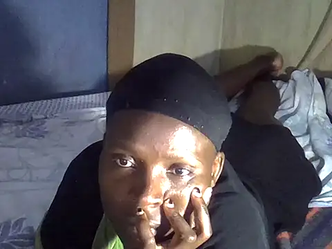 Snapshot of cute-shamza chatting on 12/03/25, 05:44 cute-shamza online show from 12/03/25, 05:44