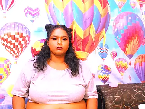 Snapshot of Indianfairy99 chatting on 12/13/24, 04:43 Indianfairy99 online show from 12/13/24, 04:43