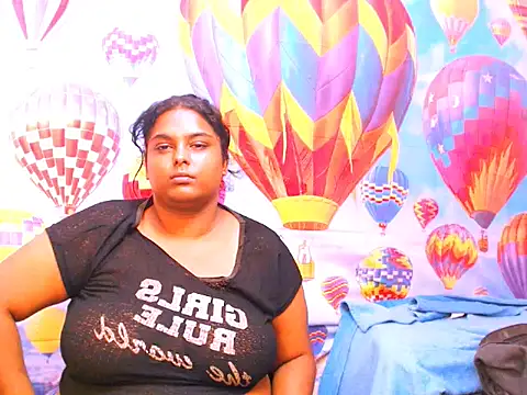 Snapshot of Indianfairy99 chatting on 01/07/25, 12:41 Indianfairy99 online show from 01/07/25, 12:41