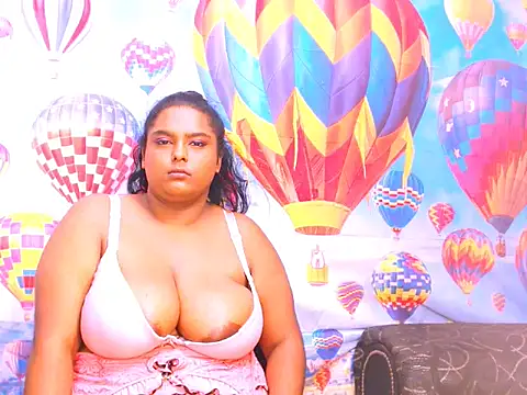 Snapshot of Indianfairy99 chatting on 01/24/25, 01:45 Indianfairy99 online show from 01/24/25, 01:45