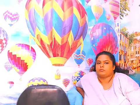 Snapshot of Indianfairy99 chatting on 01/27/25, 10:27 Indianfairy99 online show from 01/27/25, 10:27