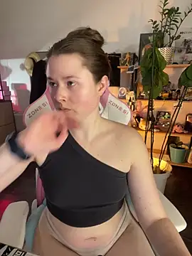 sweetest pie online show from 03/24/26, 08:25