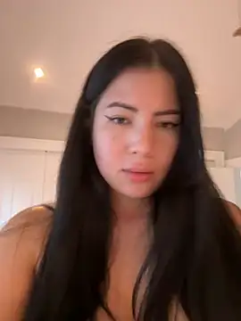 clairewntr online show from 02/05/25, 10:44