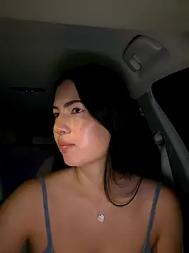 clairewntr online show from 10/24/25, 07:21