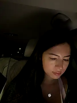 clairewntr online show from 10/29/25, 09:16