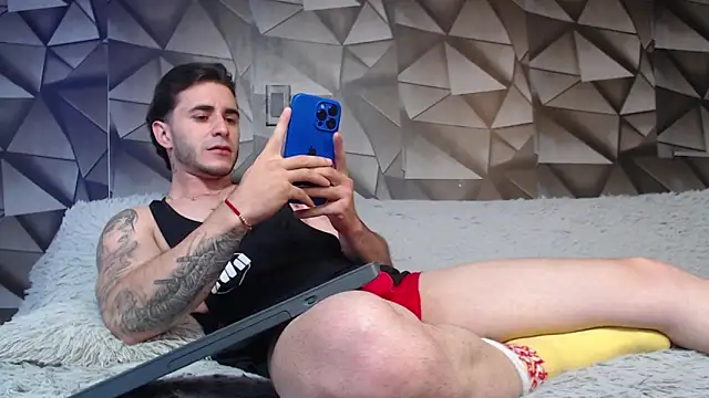 Snapshot of Latino_stud4u chatting on 01/26/25, 12:37 Latino stud4u online show from 01/26/25, 12:37