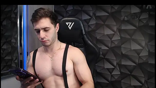 Snapshot of Latino_stud4u chatting on 09/08/25, 11:59 Latino stud4u online show from 09/08/25, 11:59