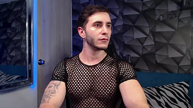 Snapshot of Latino_stud4u chatting on 10/14/25, 11:27 Latino stud4u online show from 10/14/25, 11:27