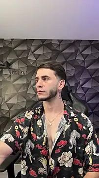 Snapshot of Latino_stud4u chatting on 11/12/25, 01:06 Latino stud4u online show from 11/12/25, 01:06