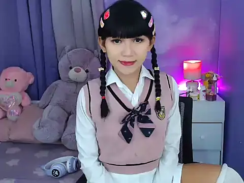 Snapshot of urlovelyfreya chatting on 10/04/25, 04:16 urlovelyfreya online show from 10/04/25, 04:16