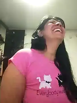 Snapshot of aisha_latina chatting on 12/06/24, 11:22 aisha latina online show from 12/06/24, 11:22