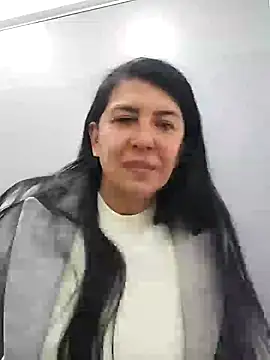 Snapshot of aisha_latina chatting on 01/24/25, 02:08 aisha latina online show from 01/24/25, 02:08