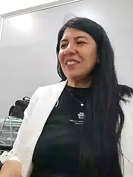 Snapshot of aisha_latina chatting on 01/31/25, 03:00 aisha latina online show from 01/31/25, 03:00