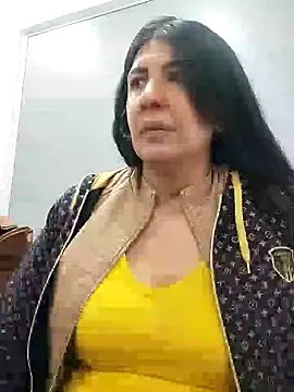Snapshot of aisha_latina chatting on 02/11/25, 02:24 aisha latina online show from 02/11/25, 02:24