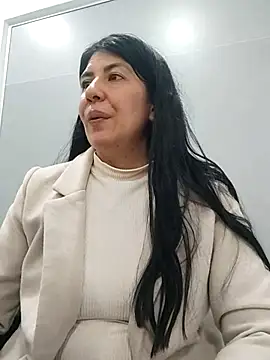 Snapshot of aisha_latina chatting on 03/14/25, 05:13 aisha latina online show from 03/14/25, 05:13