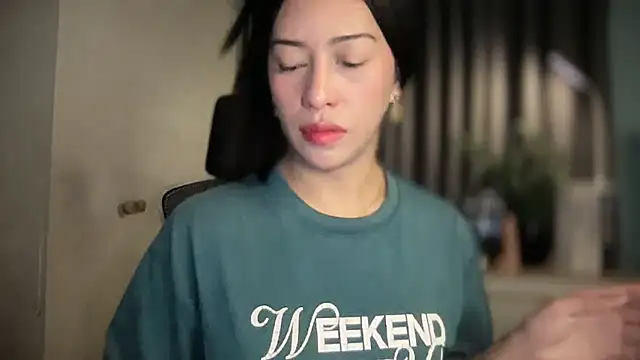 Jasmine Elcock online show from 04/16/26, 02:40