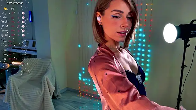 Arielle  03 online show from 02/11/26, 02:16