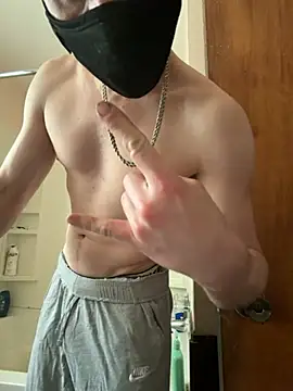 Snapshot of Cloudd_Kingg_Iceyyy chatting on 05/06/26, 04:23 Cloudd Kingg Iceyyy online show from 05/06/26, 04:23