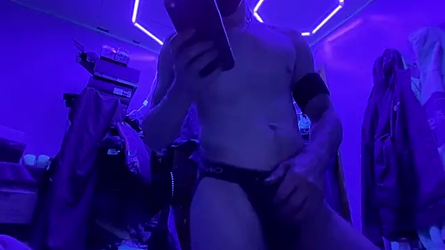 Cloudd Kingg Iceyyy online show from 07/28/26, 01:12