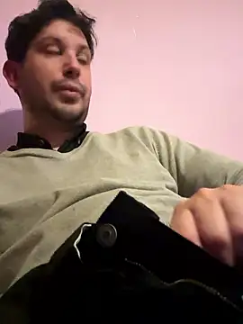 Snapshot of Taxidriver1988 chatting on 12/02/24, 03:58 Taxidriver1988 online show from 12/02/24, 03:58