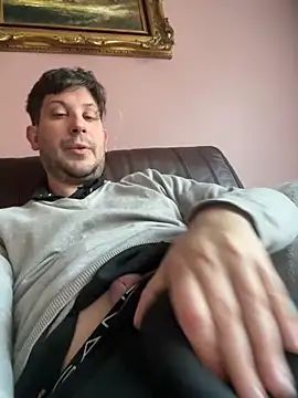 Snapshot of Taxidriver1988 chatting on 01/03/25, 12:19 Taxidriver1988 online show from 01/03/25, 12:19