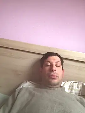 Snapshot of Taxidriver1988 chatting on 12/21/25, 10:00 Taxidriver1988 online show from 12/21/25, 10:00