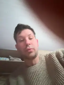 Snapshot of Taxidriver1988 chatting on 01/11/26, 02:33 Taxidriver1988 online show from 01/11/26, 02:33