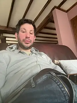 Snapshot of Taxidriver1988 chatting on 02/19/26, 12:34 Taxidriver1988 online show from 02/19/26, 12:34