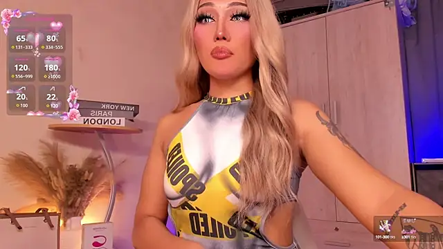 Snapshot of Icon1c_LiLy chatting on 09/11/25, 05:18 Icon1c LiLy online show from 09/11/25, 05:18