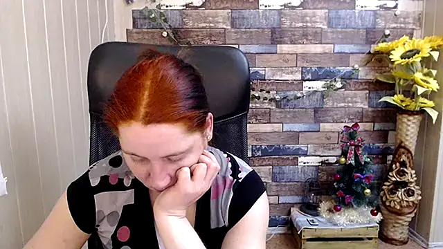 Snapshot of JosieJun_ chatting on 12/06/24, 08:18 JosieJun online show from 12/06/24, 08:18